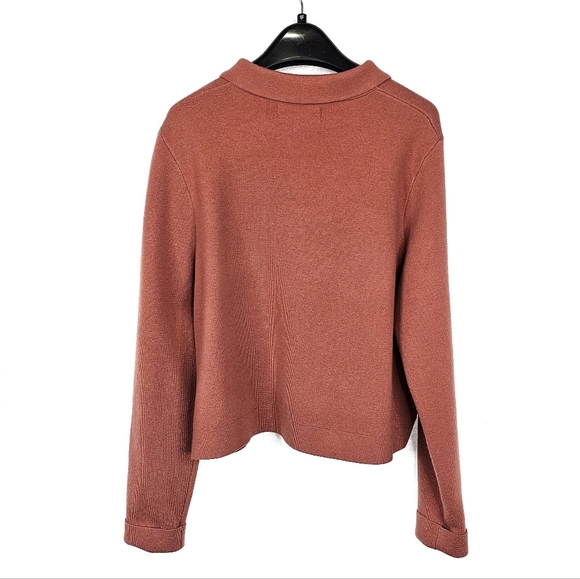 Collared Button-up Cardigan - Picture 2 of 5